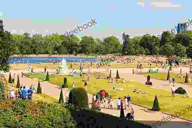 Hyde Park, With Its Sprawling Lawns, Tranquil Lake, And Beautiful Gardens, Has Played Host To Countless Romantic Walks And Picnics. Romance Readers Guide To Historic London