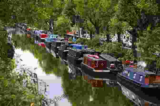 Regent's Canal, A Charming Waterway Lined With Colorful Boats, Offers A Peaceful And Unique Way To Explore London. Romance Readers Guide To Historic London